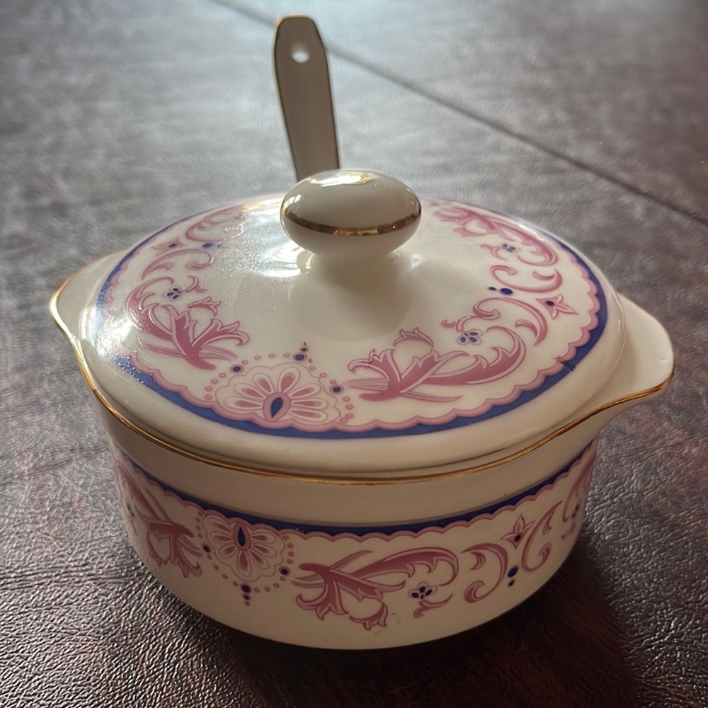 Klayman Bone China Bowl with Lid and Spoon